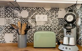 Les Minis Homes Du Bugey - Eco-Lodge Nature ,Un Refuge En Hyper Centre